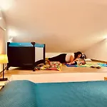 Laura 萨索迪卡斯塔尔达